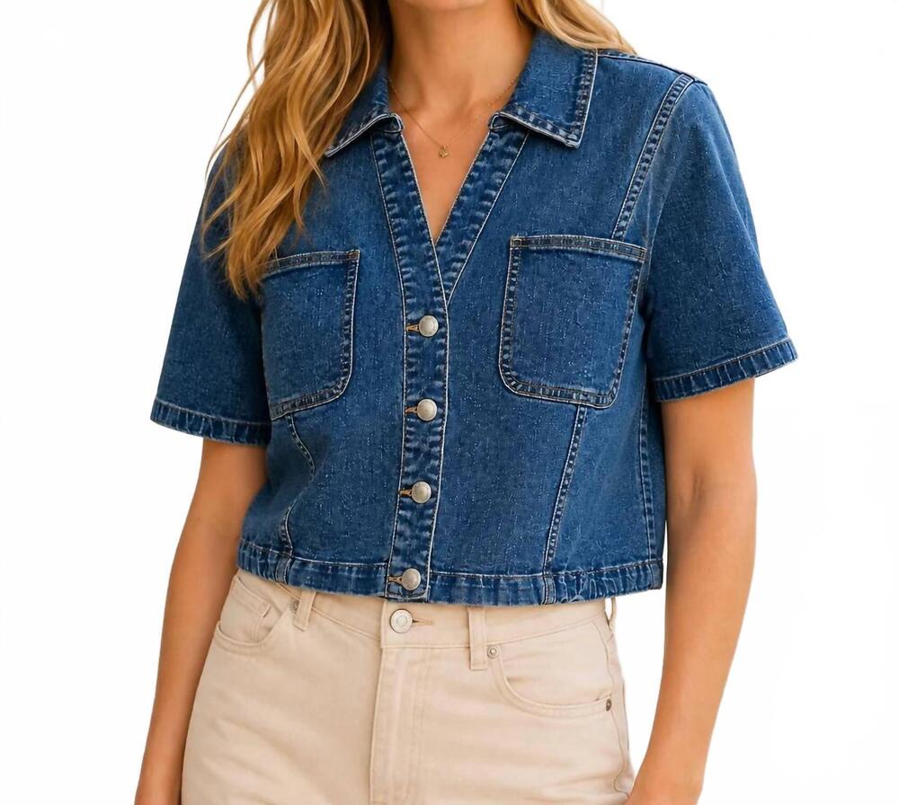 NEW TRU LUXE button front short sleeve top in dark indigo denim wash